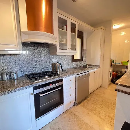 Apartment Two Bedroom Ground Floor Apt With Com Pool Lr756 *