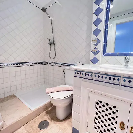 Two Bedroom Ground Floor Apt With Com Pool Lr756 Orihuela